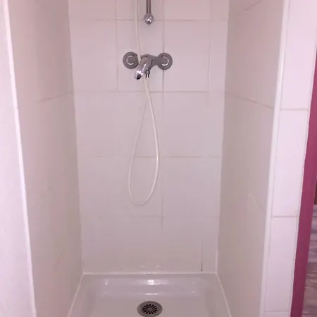 T1 Bis A - 4 Voyageurs *